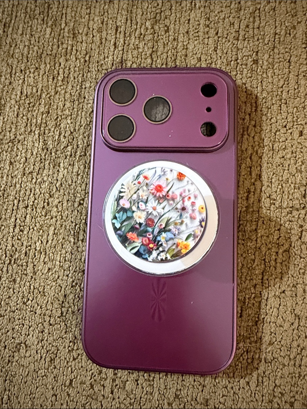 Purple Phone Case with MagSaf pop socket
